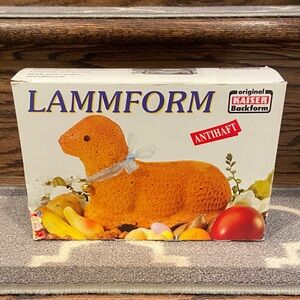 Kaiser Lammform Non-Stick Lamb Cake Mold Pan